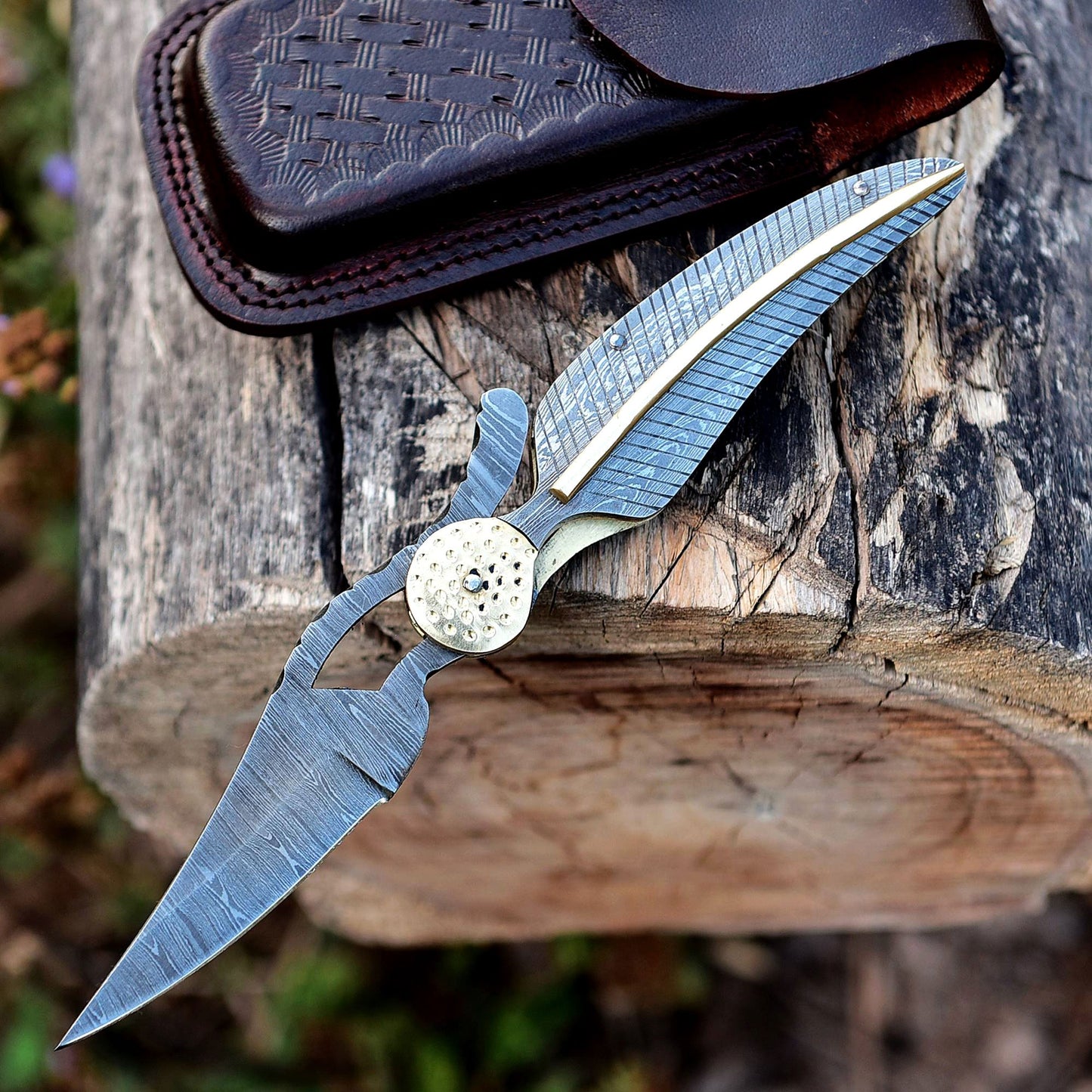 8.5" Leaf Style Damascus Steel Custom Handmade Folding Knife