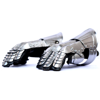 Medieval Knight Gothic Style Functional Articulated Gauntlets