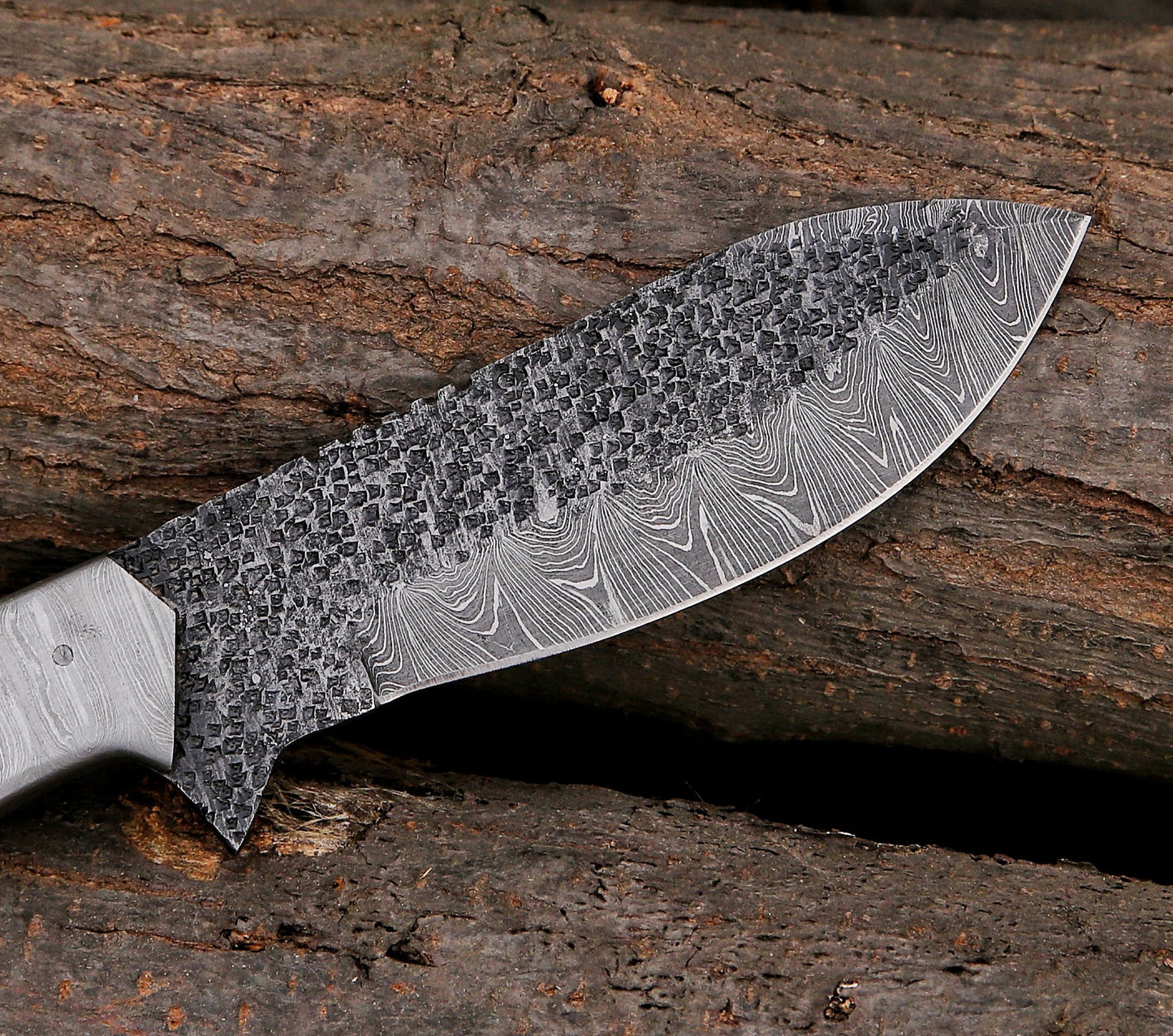 10.5" Custom Handmade Hammered Damascus Steel Hunting Skinning Knife