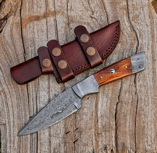 9.5" Custom Handmade Damascus Steel Hunting Skinning Knife Walnut Wood