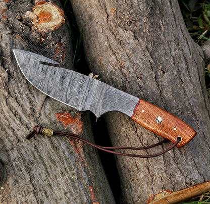 9.5" Gut Hook Damascus Steel Custom Handmade Hunting Skinning Knife